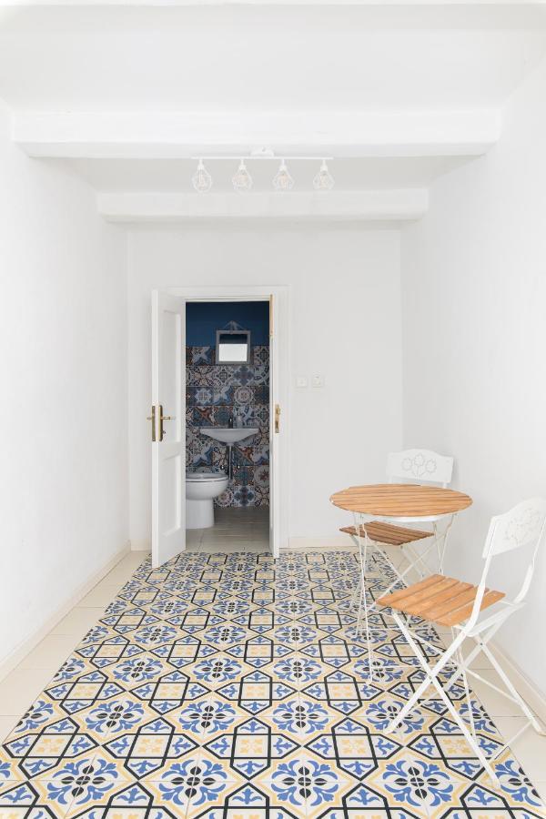 Chic, Stylish Traditional Townhouse With Terrace - * St. Paul's Bay